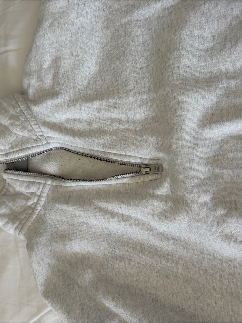 Aritzia TNA Sweatfleece Quarterzip in Heather Cloud Grey size S/M - Picture 4 of 6
